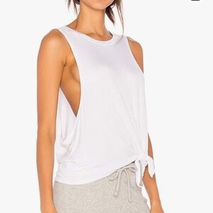 NWT Sexy Workout Tank Top Tie Knot Athletic Gym Shirt White SZ Large